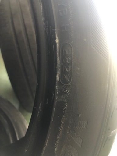 221/45R18 新品　タイヤ　値下げ