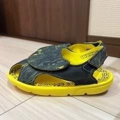 プーマ　キッズサンダル16cmの画像