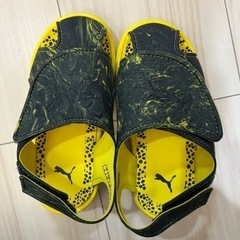 プーマ　キッズサンダル16cmの画像