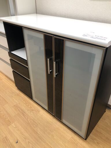 ★ジモティ割あり★  レンジ台  W121×D50×H100.5 クリーニング済み SJ2281