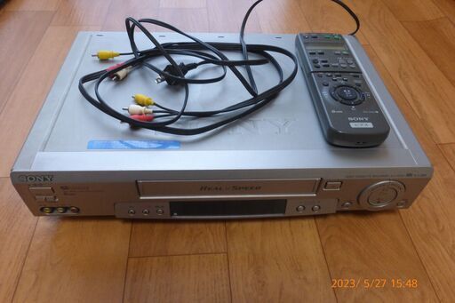 【さらに値下げ】【中古】SONY SLV-R300 動作確認済み　(VHS再生用として)
