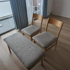 【受渡し者決定】ニトリ　ダイニングテーブルセット（クッションと布張替え済）の画像