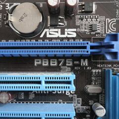 マザーボード ASUS P8B75MとCPU Intel Core i5 2500Sのセットの画像