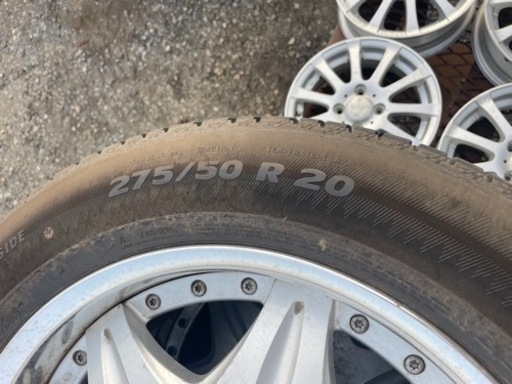 275/50R20  高年式　2019年製