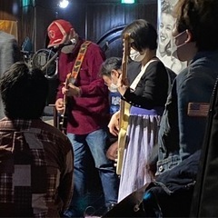 シニアバンドNeo soul、ベース、キーボーディスト募集
