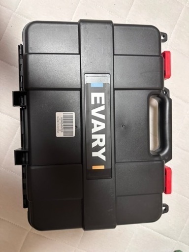 EVARYコードレス電動チェーンソー「予備バッテリー一個付き」