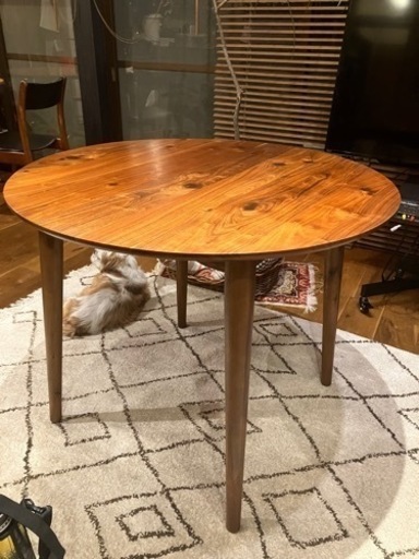 大塚家具　丸ダイニングテーブル