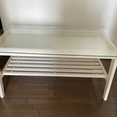 ガラスローテーブル