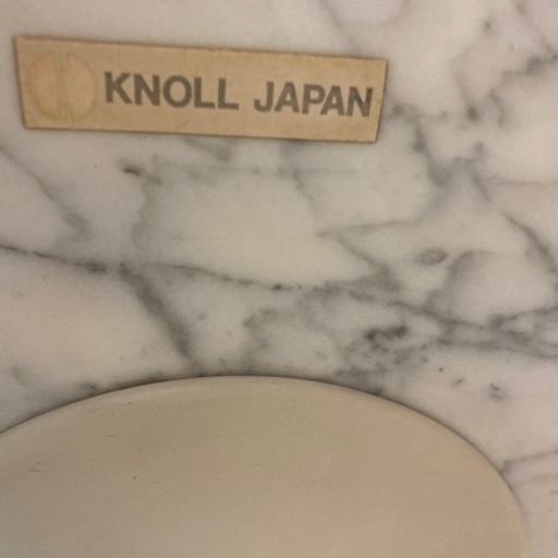 【KNOLL JAPAN】大理石ミニテーブル入荷しました！
