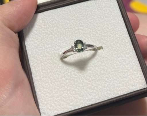 [値下げ中]新品未使用プラチナ900希少石グリーンサファイアリング11号