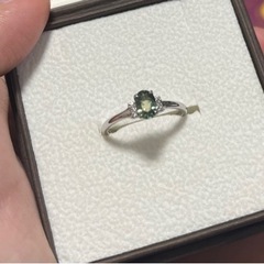 [値下げ中]新品未使用プラチナ900希少石グリーンサファイアリング11号