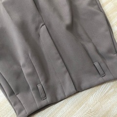 GU テーパードパンツ Mサイズの画像