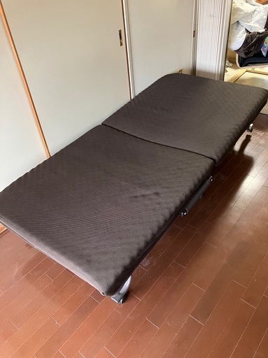 折りたたみ　ベッド　安城市南部で引き渡し