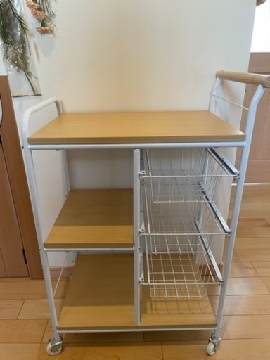 ［お譲り先決まりました］キッチンワゴン