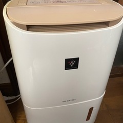 〘取引中〙訳あり格安　SHARPプラズマクラスター除湿機