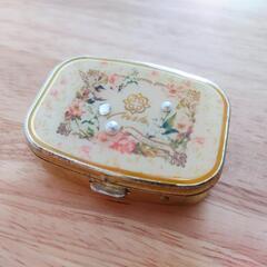 ピルケース（薬入れ・アクセサリーケース）
