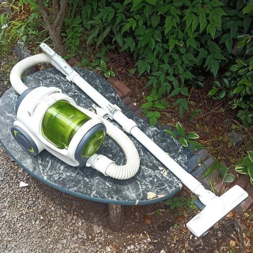 ★動作保証！★ ツインバード  デュアルドラムサイクロン掃除機  YC-T008