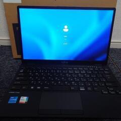 第12世代CPU新古品 富士通 LIFEBOOK U9312/J Core i5 1235U / RAM 8GB / SSD 256GB / 13.3インチ/ USBWEBカメラ/ Win11 Pro / 指紋認証 / 832ｇ軽量