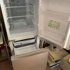 シャープ2014年製冷蔵庫の画像