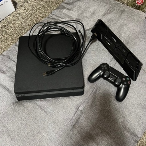 ps4 CUH-2200A jet Black 500GB