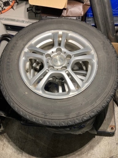 LTタイヤ　185/80/15  アルミ付き4本セット