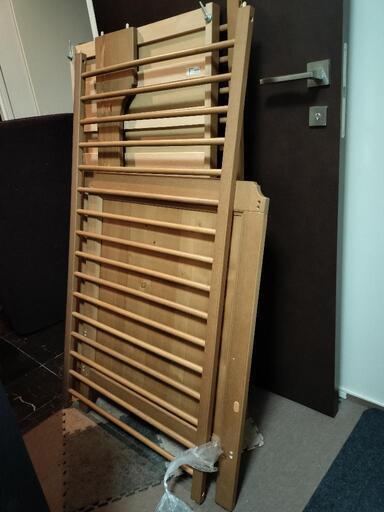 ベビーベッド IKEA イケア 木製 LESVIK