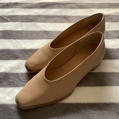 GUローヒールパンプス　サイズM