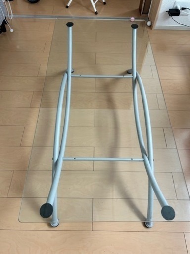 ガラステーブル