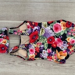 フィットネス用水着　11L 花柄の画像