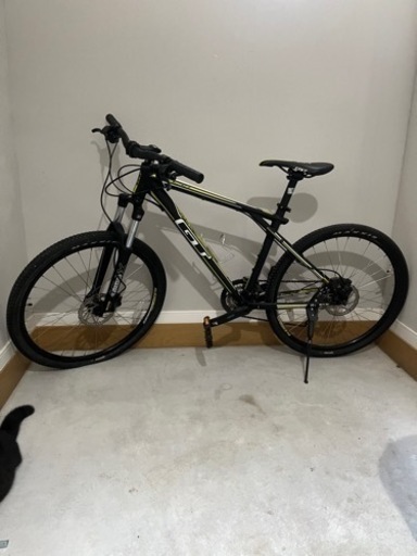 北九州 GT アバランチェ 3.0 M サテンブラック