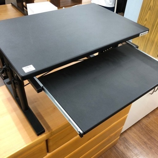 パソコンデスク　10,780円