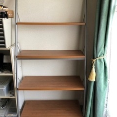 本等の棚