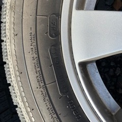 legalesホイール4本セット　スタッドレス付き　値段提示　溝あり　16インチ　pcd114.3？　5穴　今週まで　早期対応の画像
