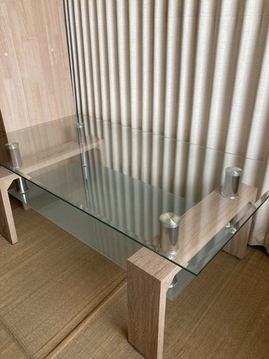 テーブル