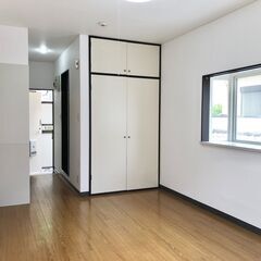「ジモティーを見た!」で､特典あり！☆多路線利用可・南向き最上階...