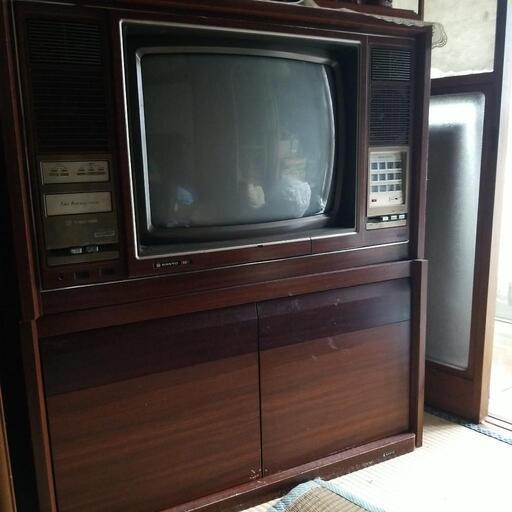 昭和レトロブラウン管テレビ