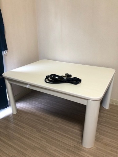 テーブル、コタツ