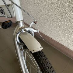 【北見市発】ヴィレ VILLF 折り畳み自転車 G170116b69 20インチ ギアなし 白 FDB-200 (E1690ashtY)の画像