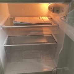 人気商品入荷！！2ドア冷蔵庫！！2021年　ハイアールの美品です！一人暮らしにも最適！！！　１２，９８０円の画像