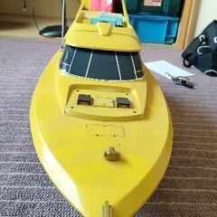 エンジンラジコンボート KYOSHO MAJESTY 800Sの画像