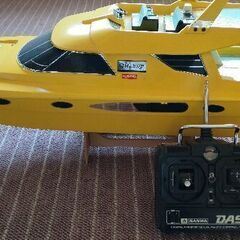 エンジンラジコンボート KYOSHO MAJESTY 800Sの画像