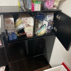値下げ　オシャレ　家具　ピアノブラック　キャビネット　の画像