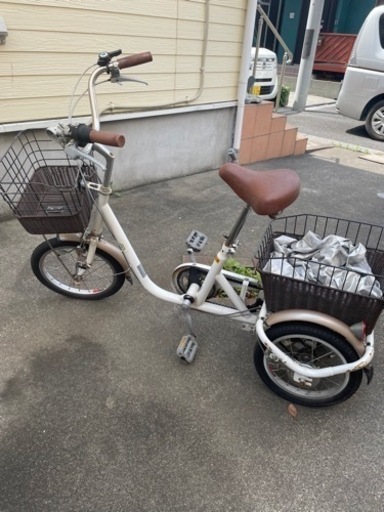 三輪車