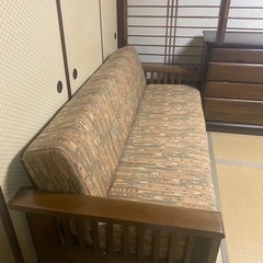 ３名〜4名掛けのソファ兼ベッド