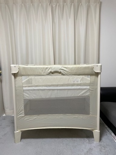 アップリカ　ベビーベッド　ココネルエアー