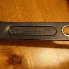 TYPHOON　３つ穴フライパン（直径24cm取手18cm）の画像