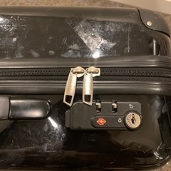 スーツケースの画像