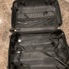 スーツケースの画像