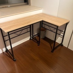 キャスター付き学習机/パソコンデスクの画像