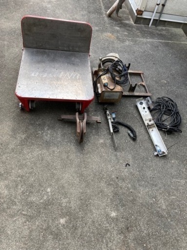 瓦揚げ機　　ウインチ　梯子　荷揚げ機